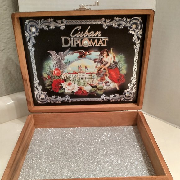 Original Suenos de Saundra Upcycled DIPLOMAT Cigar Box Purse - Picture 9 of 12